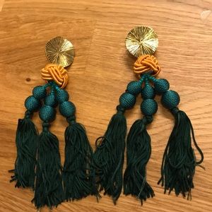 Statement earrings with tassel